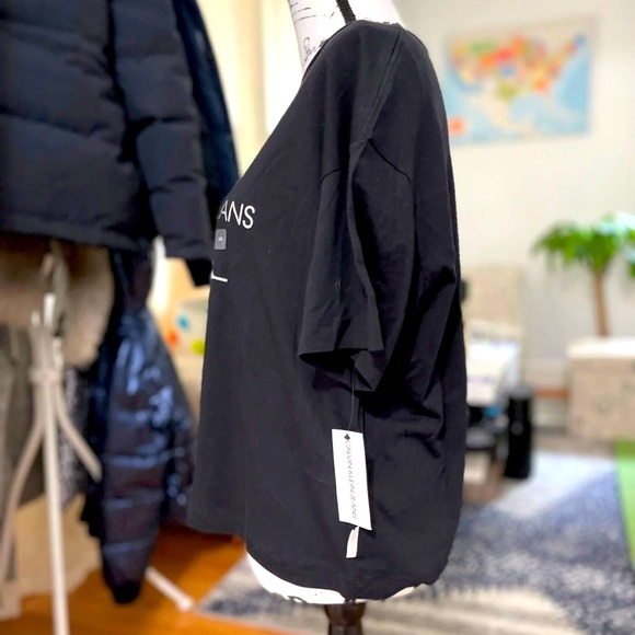 NWT Women's Size Large Calvin Klein Short Sleeve Cropped Logo Print Tee In Black - Picture 2 of 10